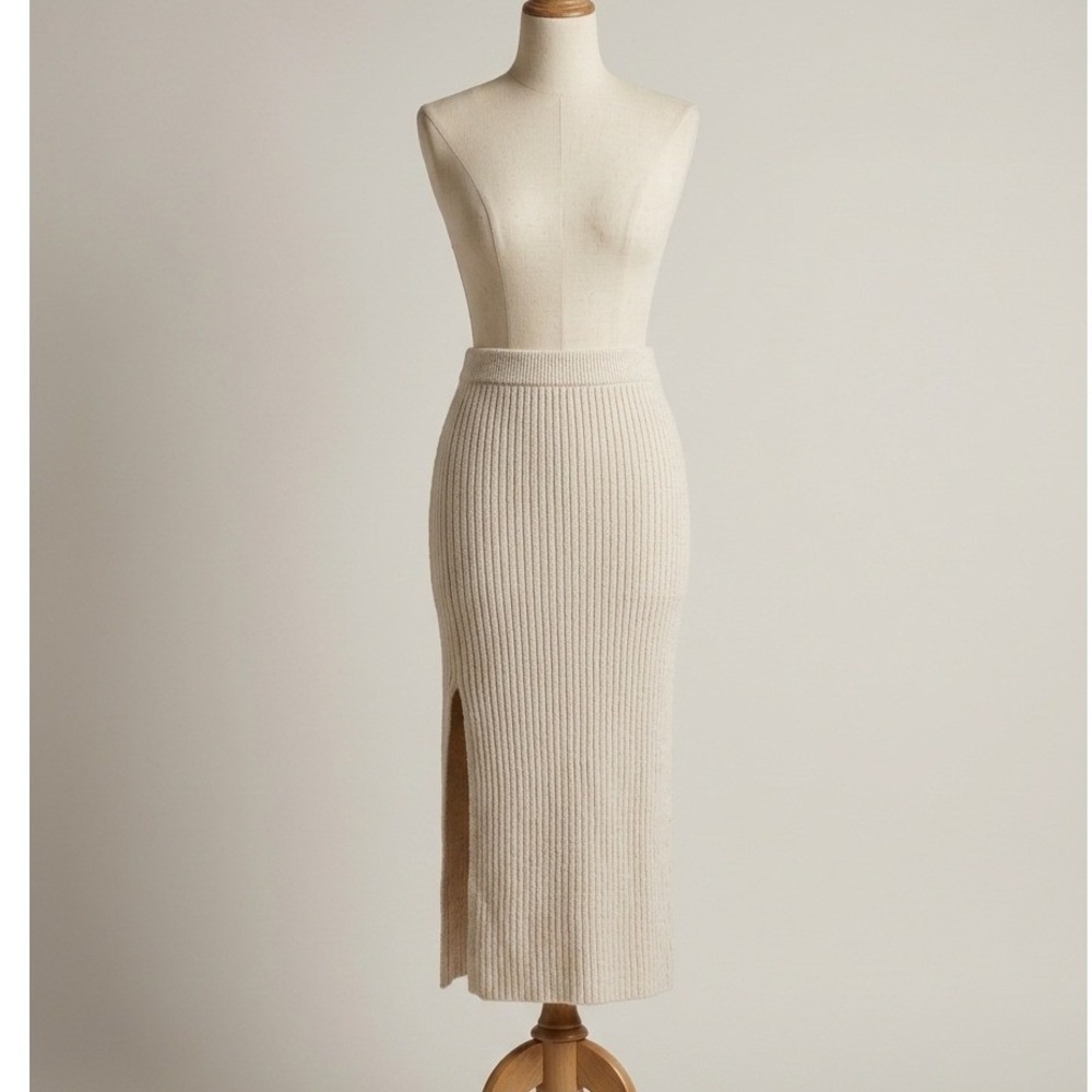 American Eagle Ribbed Knit Midi Skirt Oatmeal Beige Side Slit Small